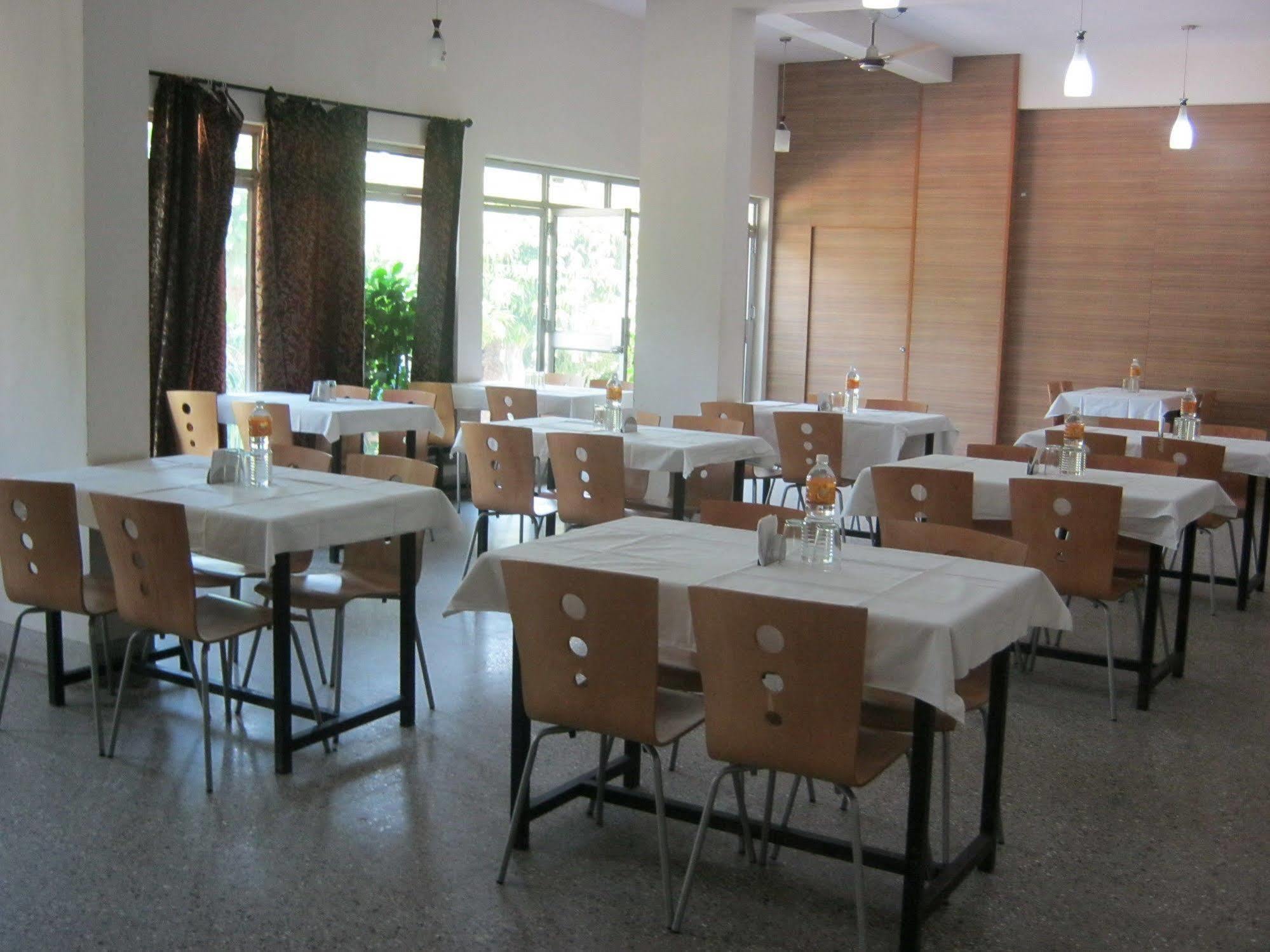 Kstdc Hotel Mayura Kauvery Krs Hosa Kannambādi المظهر الخارجي الصورة